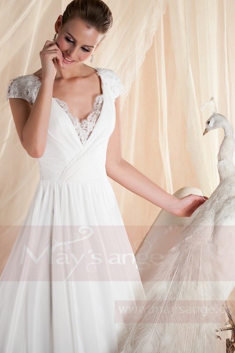 robes de mariée dentelle mousseline avec manche décolleté V - Ref M352 - 01