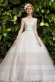 robe de mariée originale splendide en dentelle jolie fente dans le dos - Ref M360 - 04