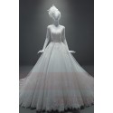 robe de mariée originale splendide en dentelle jolie fente dans le dos - Ref M360 - 06