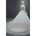 robe de mariée originale splendide en dentelle jolie fente dans le dos - Ref M360 - 07