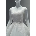 robe de mariée originale splendide en dentelle jolie fente dans le dos - Ref M360 - 08