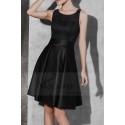 Robe de cocktail dentelle et satin noire et col rond - Ref C804 - 04