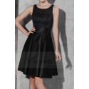 Robe de cocktail dentelle et satin noire et col rond - Ref C804 - 02