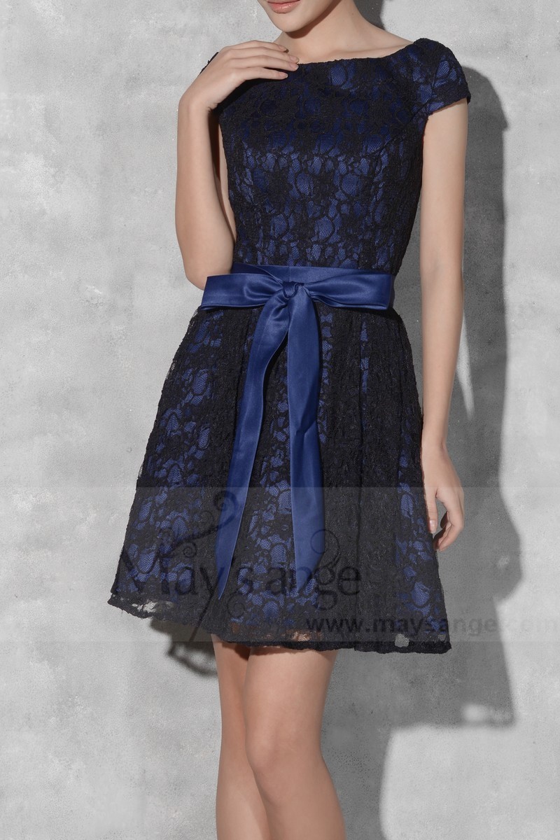 Robe De Soiree Boheme Chic En Dentelle Ceinture Bleu Ref C812