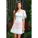 robe cocktail blanc manche en dentelle un cote coupe A - Ref C828 - 04