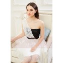 robe de cocktail noire et blanc femme en dentelle une bretelle - Ref C844 - 02