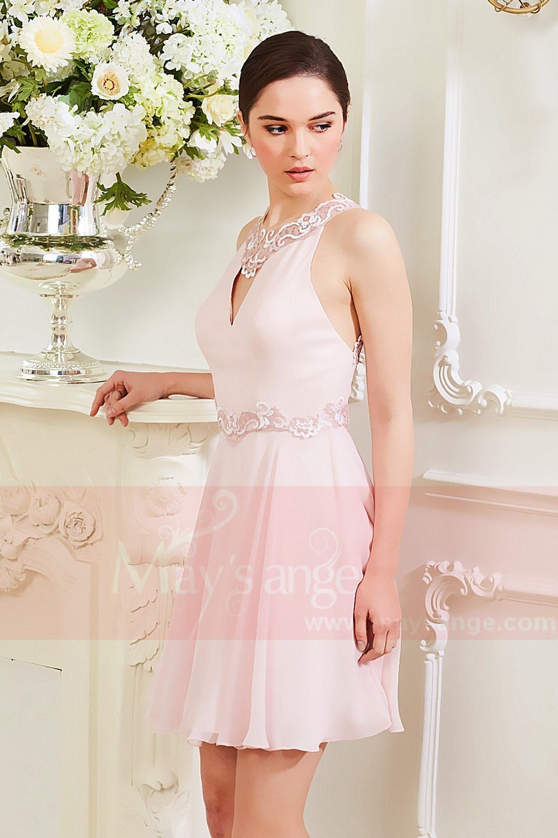 Robe Courte Rose Pale aux Sublimes Lignes de Dentelles - Ref C847 - 01 Robe Courte Rose Pale aux Sublimes Lignes de Dentelles - Ref C847 - 01