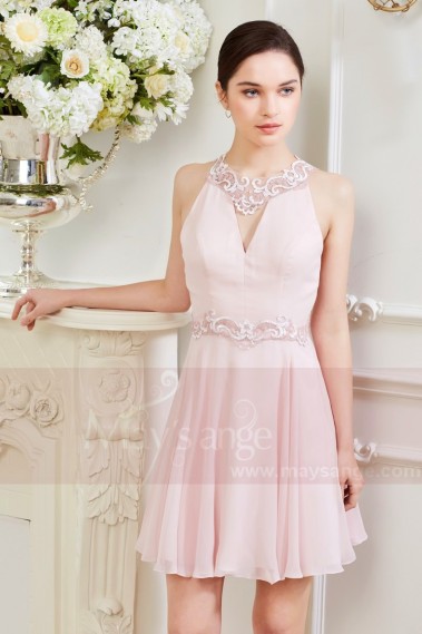 Robe Courte Rose Pale aux Sublimes Lignes de Dentelles - C847 #1