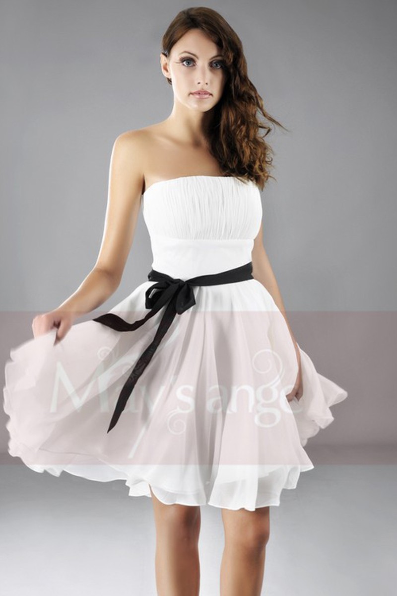 Robe de cocktail Souplesse et fluidité blanche - Ref C111 - 01 Robe de cocktail Souplesse et fluidité blanche - Ref C111 - 01