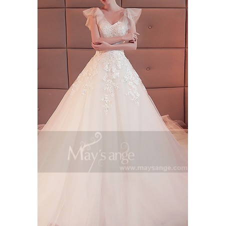 robe mariage blanche manche courte voile douce dentelle et strass