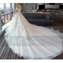 robe de mariée princesse bustier en dentelles et tulle douce - Ref M380 - 02