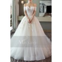 Off-The-Shoulder Tulle Princess Wedding Dress With Long Train - Ref M380 - 03