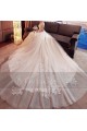 robe de mariée dentelle cérémonie avec manchettes et long traîne - Ref M385 - 04