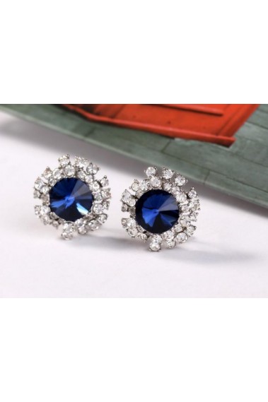 Sparkling blue sapphire stud earrings - B057 #1