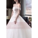 magnifique robe de mariage blanche bustier en dentelle brodée - Ref M401 - 03