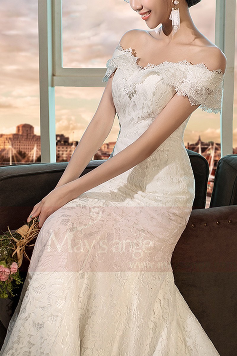 robe de mariée sirène longue traîne en dentelle tendance et ultra feminine - Ref M399 - 01