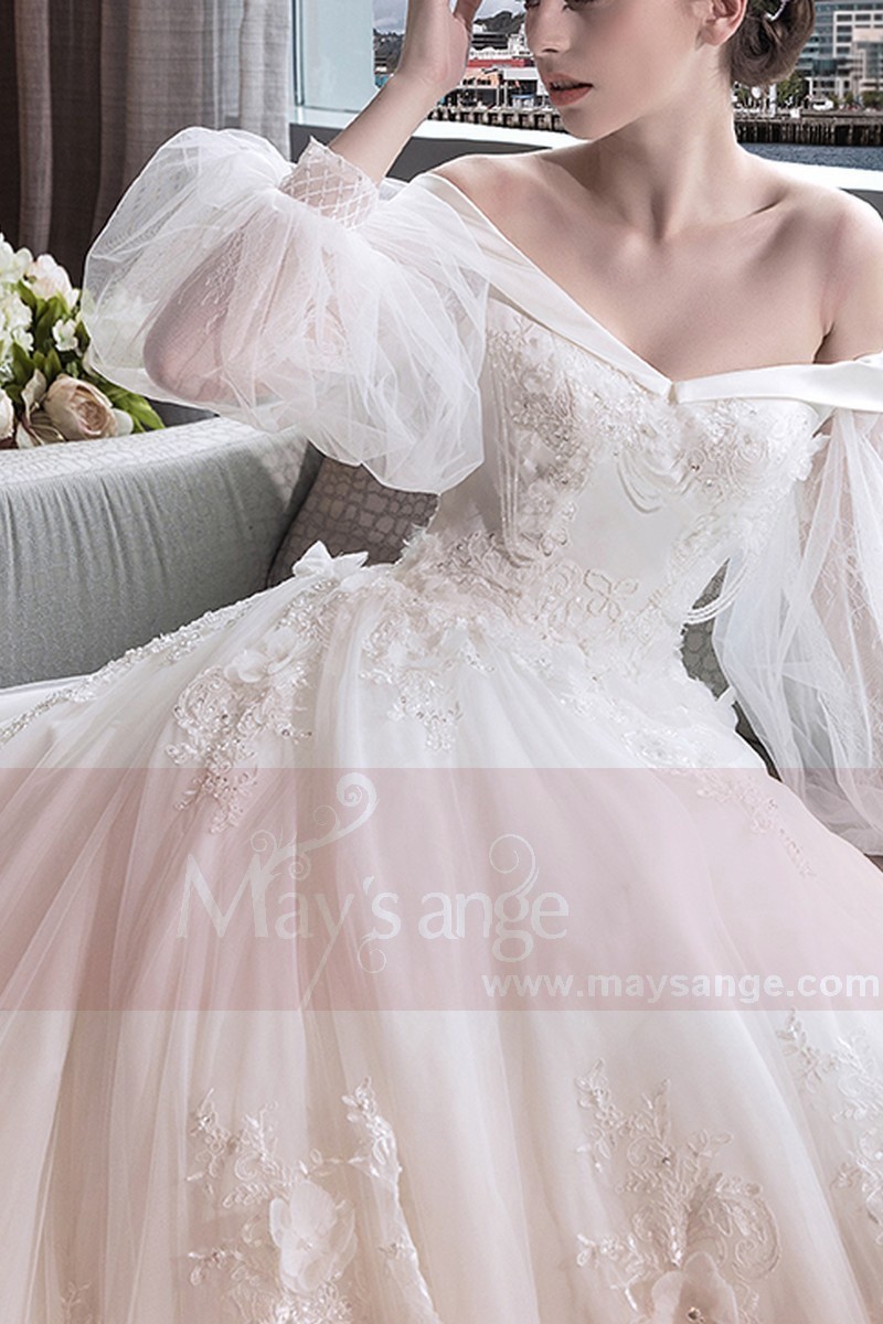 Off-The-Shoulder Custom Made Vintage Wedding Dress With Bishop Sleeve - Ref M396 - 01