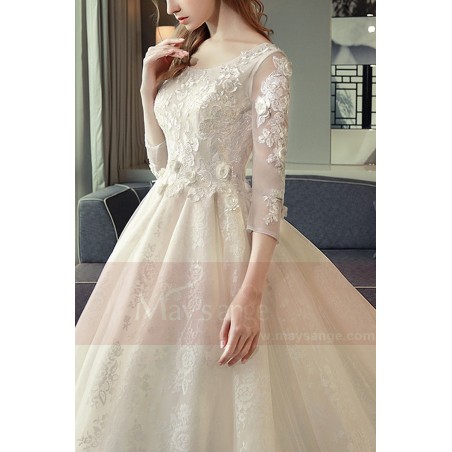 Robe De Mariée Classique Pour Mariage Blanc Casse Manche 3/4 En Dentelle Longue Traîne