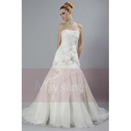 Trumpet Wedding dress Brasilia with long train and flowers