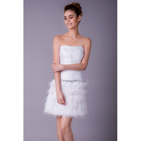 robe de mariée courte blanche bustier plume