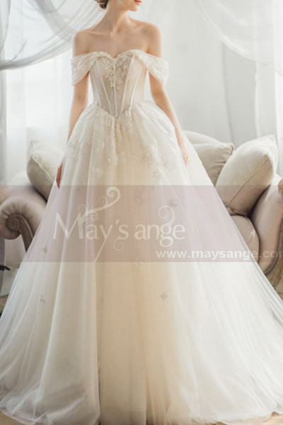 Discover all spring Trendy wedding dresses 2020